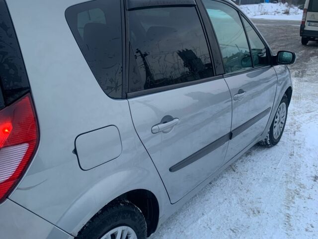 Сірий Рено Сценік II, об'ємом двигуна 1.5 л та пробігом 360 тис. км за 3300 $, фото 1 на Automoto.ua