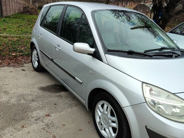 Серый Рено Сценик II, объемом двигателя 0 л и пробегом 210 тыс. км за 4200 $, фото 4 на Automoto.ua