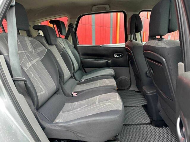 Сірий Рено Сценік II, об'ємом двигуна 0 л та пробігом 302 тис. км за 4990 $, фото 9 на Automoto.ua