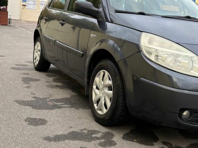 Серый Рено Сценик II, объемом двигателя 1.6 л и пробегом 250 тыс. км за 4600 $, фото 2 на Automoto.ua