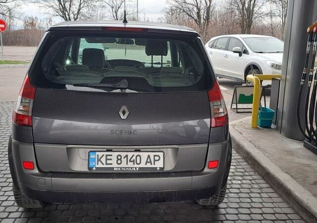 Серый Рено Сценик II, объемом двигателя 1.6 л и пробегом 210 тыс. км за 4200 $, фото 1 на Automoto.ua