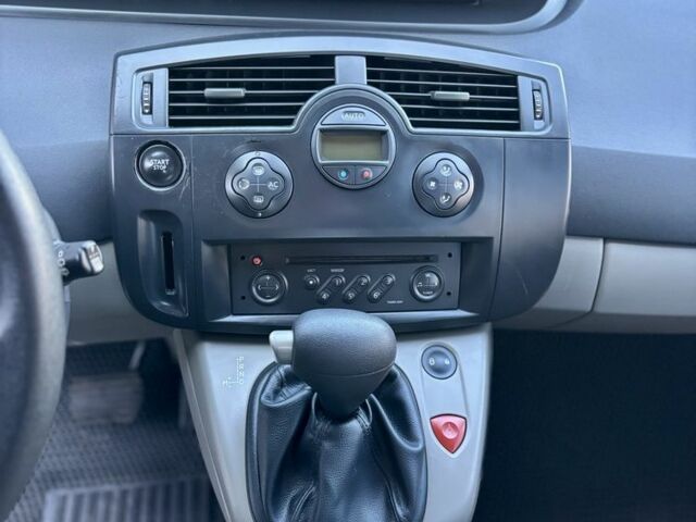 Серый Рено Сценик II, объемом двигателя 1.6 л и пробегом 230 тыс. км за 4750 $, фото 13 на Automoto.ua