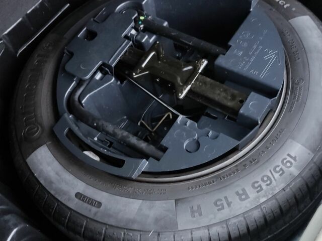 Сірий Рено Сценік II, об'ємом двигуна 0.16 л та пробігом 214 тис. км за 5500 $, фото 14 на Automoto.ua