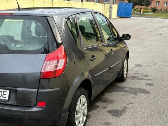 Серый Рено Сценик II, объемом двигателя 1.6 л и пробегом 250 тыс. км за 4600 $, фото 3 на Automoto.ua