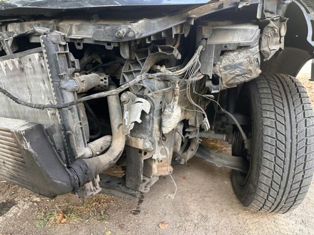 Серый Рено Сценик II, объемом двигателя 1.5 л и пробегом 400 тыс. км за 2100 $, фото 2 на Automoto.ua