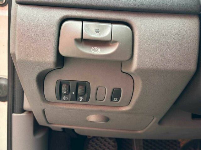 Сірий Рено Сценік II, об'ємом двигуна 0 л та пробігом 302 тис. км за 4990 $, фото 15 на Automoto.ua