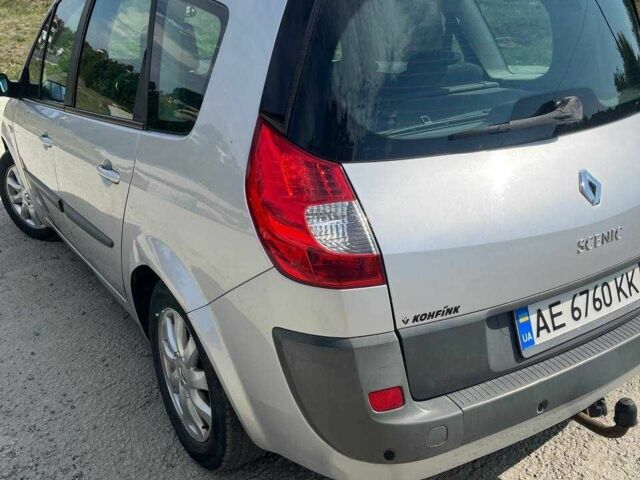 Рено Сценик II 2006 в Днепре (Днепропетровске) на Automoto.ua Серый Рено Сценик II, объемом двигателя 1.6 л и пробегом 221 тыс. км за 5300 $, фото 1 на Automoto.ua