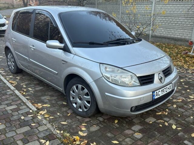 Серый Рено Сценик II, объемом двигателя 1.5 л и пробегом 288 тыс. км за 4800 $, фото 2 на Automoto.ua
