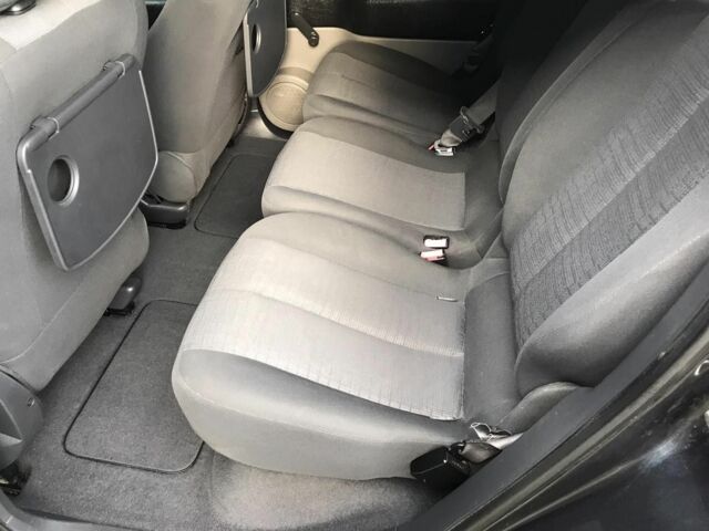 Рено Сценік II 2006 у Житомирі на Automoto.ua Сірий Рено Сценік II, об'ємом двигуна 1.5 л та пробігом 345 тис. км за 4300 $, фото 11 на Automoto.ua