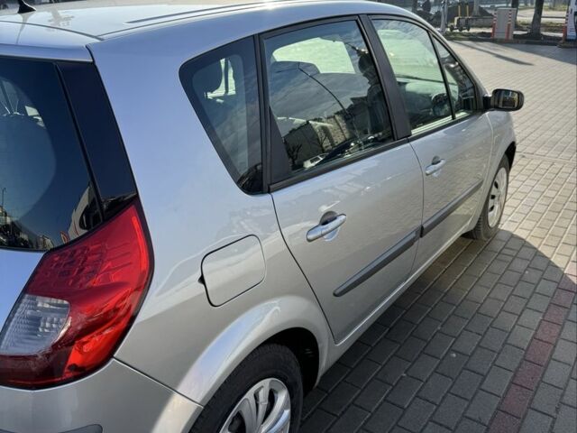 Сірий Рено Сценік II, об'ємом двигуна 1.5 л та пробігом 315 тис. км за 4500 $, фото 1 на Automoto.ua