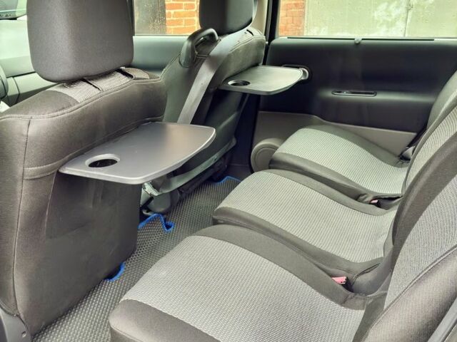 Серый Рено Сценик II, объемом двигателя 1.6 л и пробегом 195 тыс. км за 4999 $, фото 5 на Automoto.ua