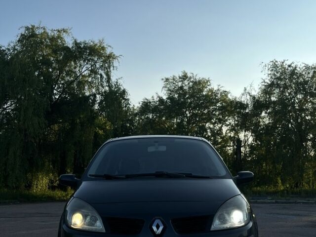Серый Рено Сценик II, объемом двигателя 1.5 л и пробегом 320 тыс. км за 5000 $, фото 4 на Automoto.ua