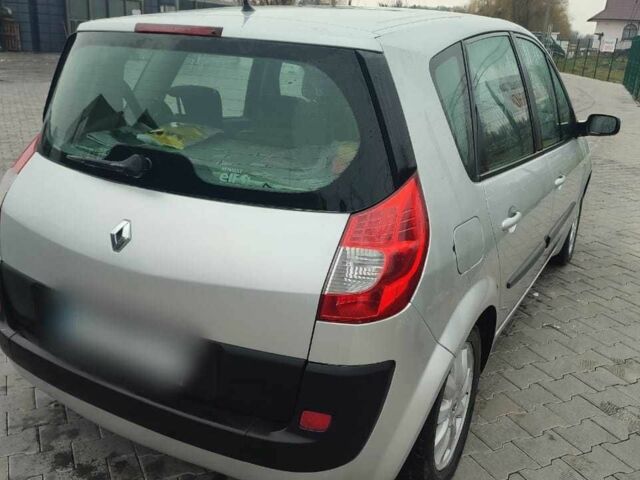Серый Рено Сценик II, объемом двигателя 1.5 л и пробегом 250 тыс. км за 5200 $, фото 4 на Automoto.ua