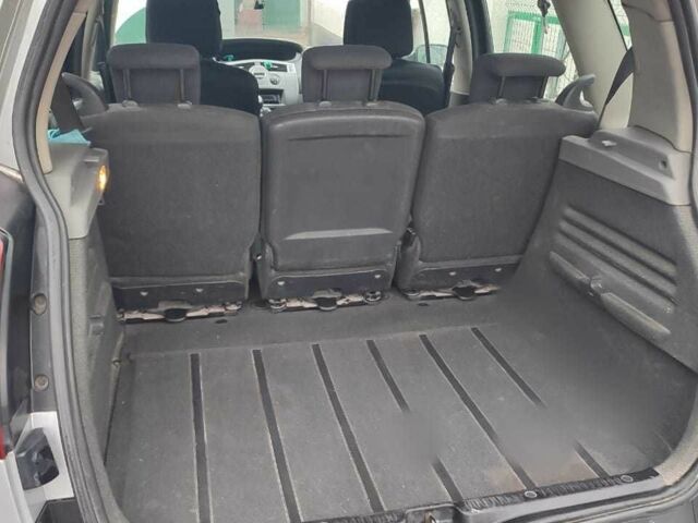 Серый Рено Сценик II, объемом двигателя 1.5 л и пробегом 250 тыс. км за 5200 $, фото 3 на Automoto.ua