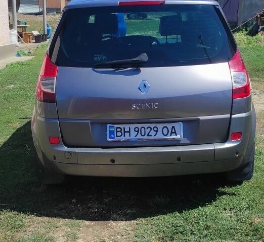 Серый Рено Сценик II, объемом двигателя 1.6 л и пробегом 202 тыс. км за 5000 $, фото 3 на Automoto.ua