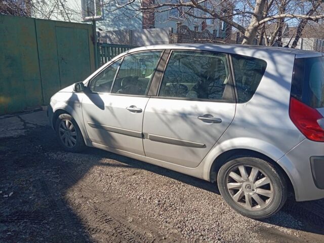 Серый Рено Сценик II, объемом двигателя 1.6 л и пробегом 171 тыс. км за 5500 $, фото 14 на Automoto.ua