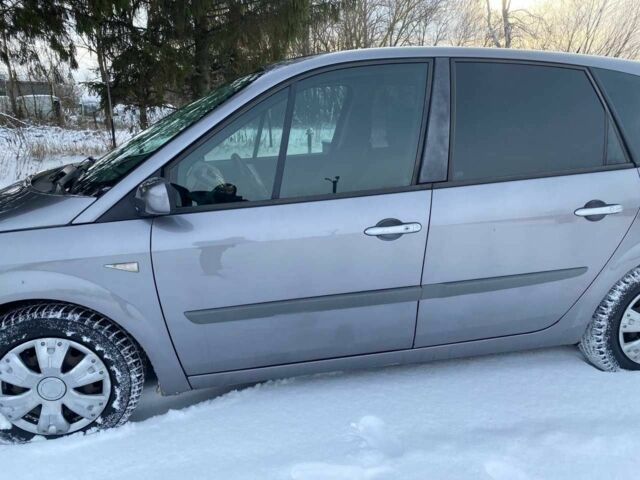 Серый Рено Сценик II, объемом двигателя 1.5 л и пробегом 241 тыс. км за 5500 $, фото 2 на Automoto.ua