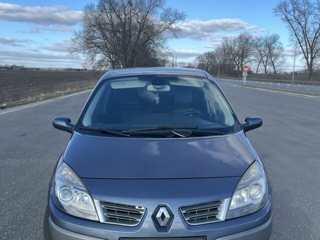 Серый Рено Сценик II, объемом двигателя 1.5 л и пробегом 290 тыс. км за 5100 $, фото 2 на Automoto.ua