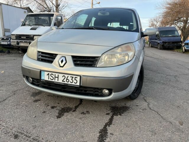 Серый Рено Сценик II, объемом двигателя 1.9 л и пробегом 250 тыс. км за 1600 $, фото 1 на Automoto.ua