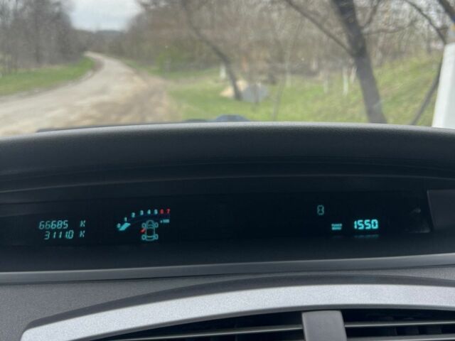 Серый Рено Сценик II, объемом двигателя 1.6 л и пробегом 173 тыс. км за 4800 $, фото 9 на Automoto.ua