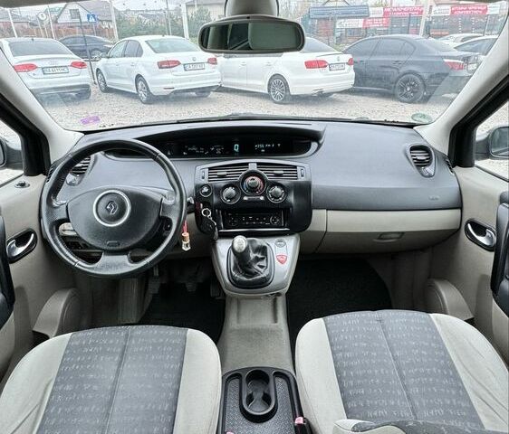 Сірий Рено Сценік II, об'ємом двигуна 1.6 л та пробігом 248 тис. км за 4999 $, фото 15 на Automoto.ua