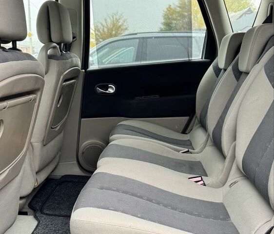 Сірий Рено Сценік II, об'ємом двигуна 1.6 л та пробігом 248 тис. км за 4999 $, фото 14 на Automoto.ua