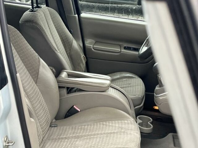 Серый Рено Сценик II, объемом двигателя 1.9 л и пробегом 350 тыс. км за 1650 $, фото 9 на Automoto.ua