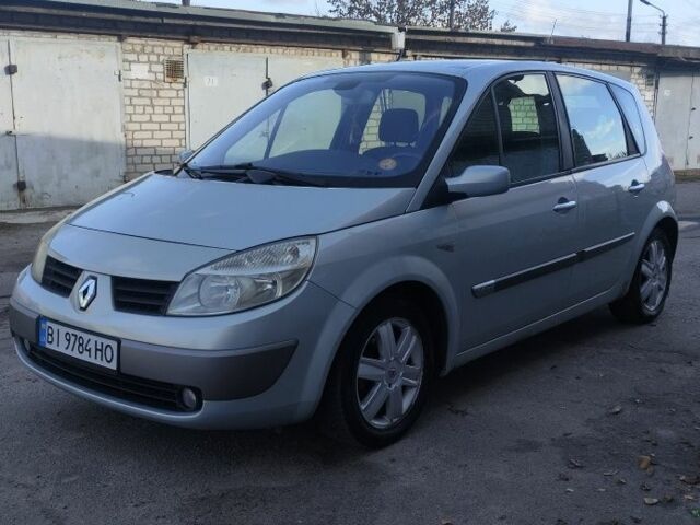 Серый Рено Сценик II, объемом двигателя 1.6 л и пробегом 290 тыс. км за 4700 $, фото 1 на Automoto.ua