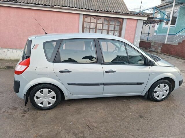 Серый Рено Сценик II, объемом двигателя 1.6 л и пробегом 112 тыс. км за 4500 $, фото 4 на Automoto.ua