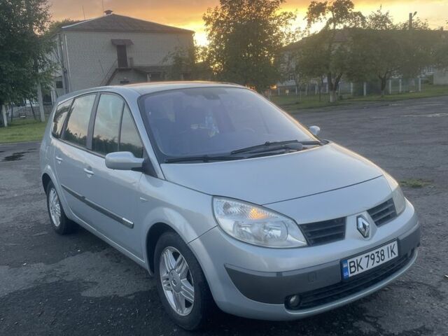 Серый Рено Сценик II, объемом двигателя 1.6 л и пробегом 282 тыс. км за 4600 $, фото 2 на Automoto.ua