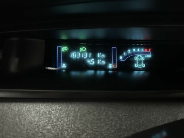 Серый Рено Сценик II, объемом двигателя 1.6 л и пробегом 183 тыс. км за 5200 $, фото 17 на Automoto.ua