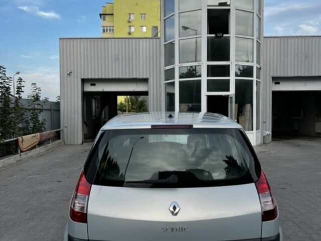 Серый Рено Сценик II, объемом двигателя 1.6 л и пробегом 210 тыс. км за 4600 $, фото 1 на Automoto.ua
