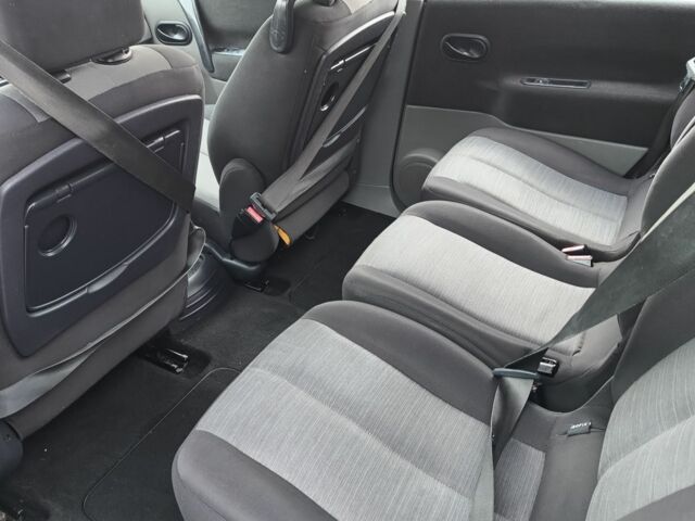 Серый Рено Сценик II, объемом двигателя 1.5 л и пробегом 370 тыс. км за 3350 $, фото 7 на Automoto.ua