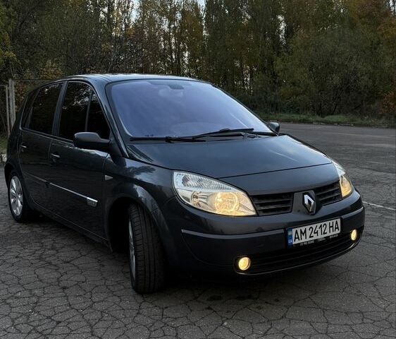 Рено Сценик II 2004 в Бердичеве на Automoto.ua Серый Рено Сценик II, объемом двигателя 1.6 л и пробегом 275 тыс. км за 3550 $, фото 1 на Automoto.ua