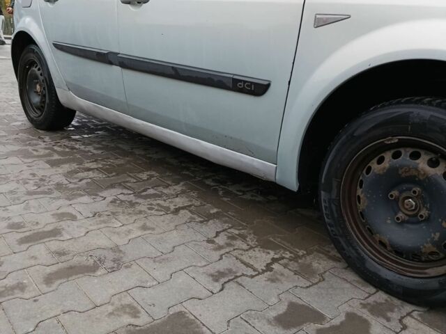 Рено Сценік II 2004 у Черкасах на Automoto.ua Сірий Рено Сценік II, об'ємом двигуна 1.5 л та пробігом 353 тис. км за 2800 $, фото 1 на Automoto.ua