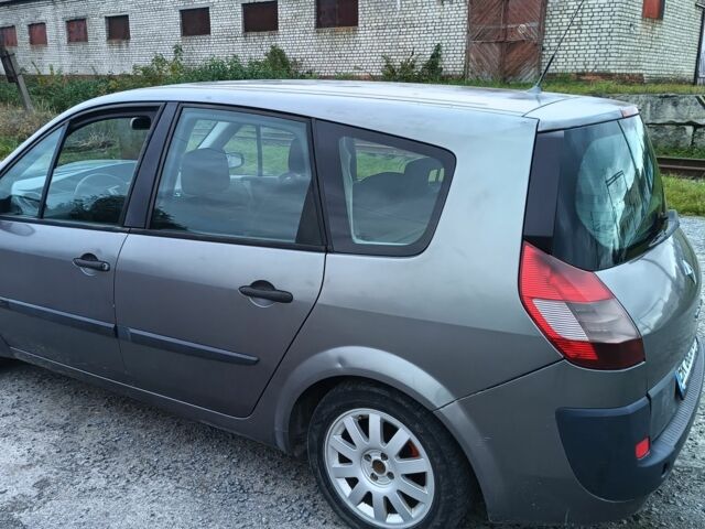 Серый Рено Сценик II, объемом двигателя 1.5 л и пробегом 370 тыс. км за 3350 $, фото 2 на Automoto.ua