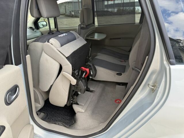 Сірий Рено Сценік II, об'ємом двигуна 1.6 л та пробігом 220 тис. км за 4550 $, фото 1 на Automoto.ua