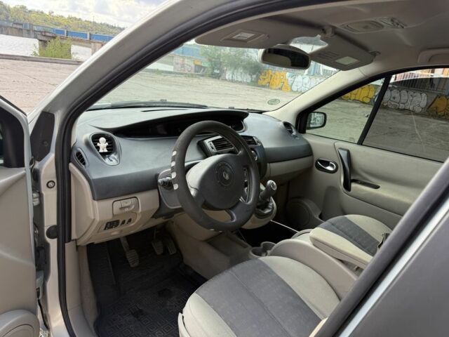 Сірий Рено Сценік II, об'ємом двигуна 1.6 л та пробігом 220 тис. км за 4550 $, фото 13 на Automoto.ua