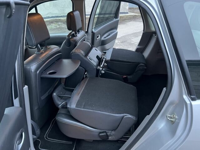 Серый Рено Сценик II, объемом двигателя 1.6 л и пробегом 189 тыс. км за 5350 $, фото 21 на Automoto.ua