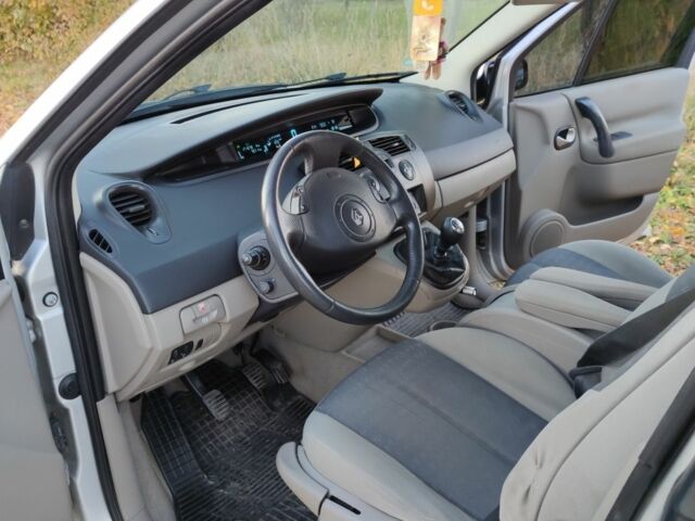 Серый Рено Сценик II, объемом двигателя 2 л и пробегом 172 тыс. км за 4800 $, фото 6 на Automoto.ua