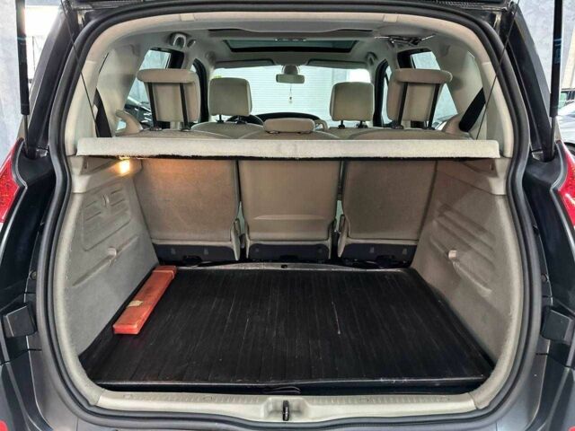 Серый Рено Сценик II, объемом двигателя 1.6 л и пробегом 175 тыс. км за 5699 $, фото 19 на Automoto.ua