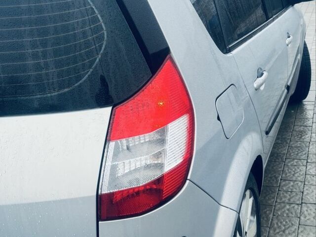 Сірий Рено Сценік II, об'ємом двигуна 2 л та пробігом 153 тис. км за 5150 $, фото 4 на Automoto.ua