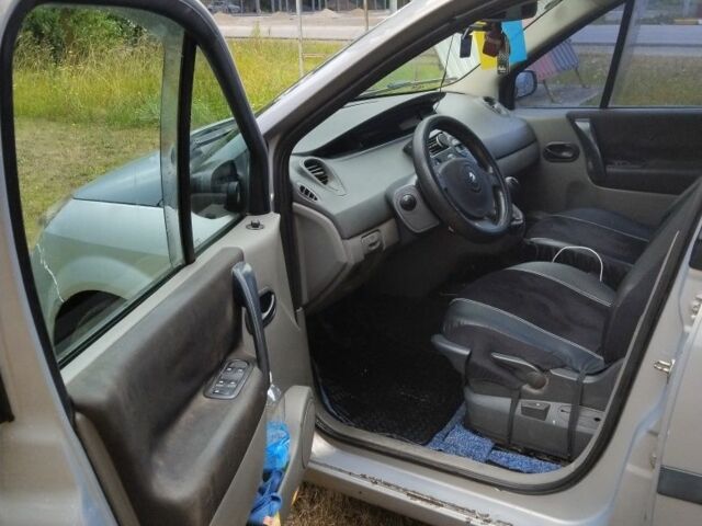 Серый Рено Сценик II, объемом двигателя 1.6 л и пробегом 180 тыс. км за 3500 $, фото 14 на Automoto.ua