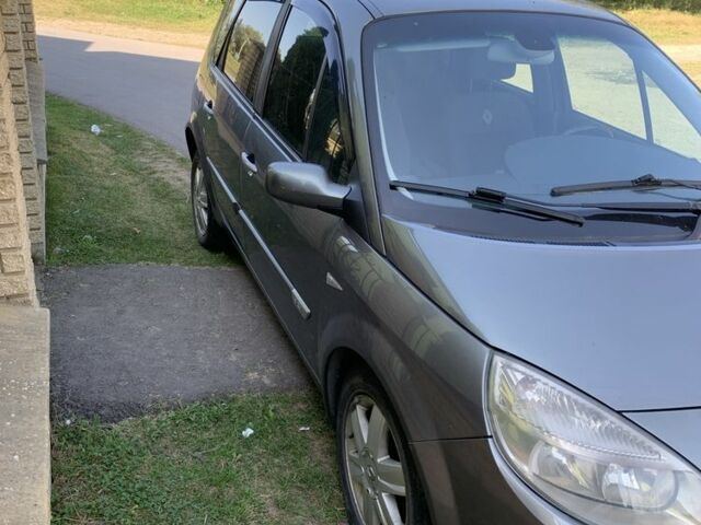 Серый Рено Сценик II, объемом двигателя 1.5 л и пробегом 189 тыс. км за 4500 $, фото 2 на Automoto.ua