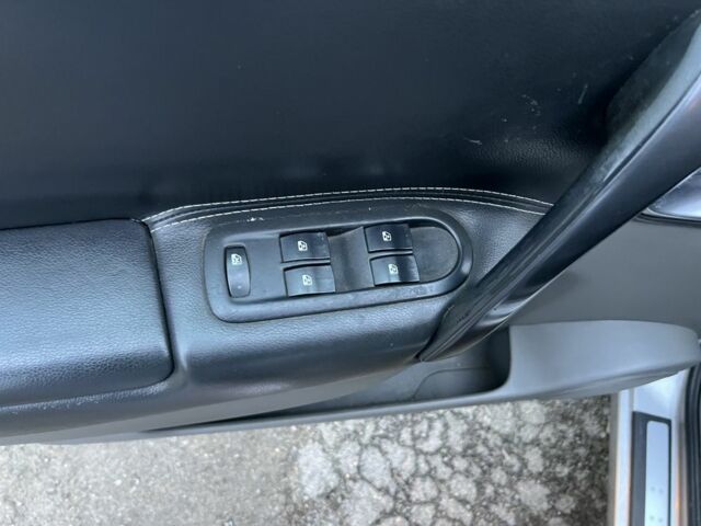 Серый Рено Сценик II, объемом двигателя 1.6 л и пробегом 189 тыс. км за 5350 $, фото 13 на Automoto.ua