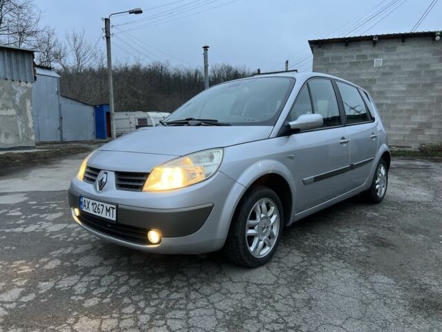 Серый Рено Сценик II, объемом двигателя 1.6 л и пробегом 189 тыс. км за 5350 $, фото 2 на Automoto.ua