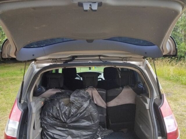 Серый Рено Сценик II, объемом двигателя 1.6 л и пробегом 180 тыс. км за 3500 $, фото 13 на Automoto.ua