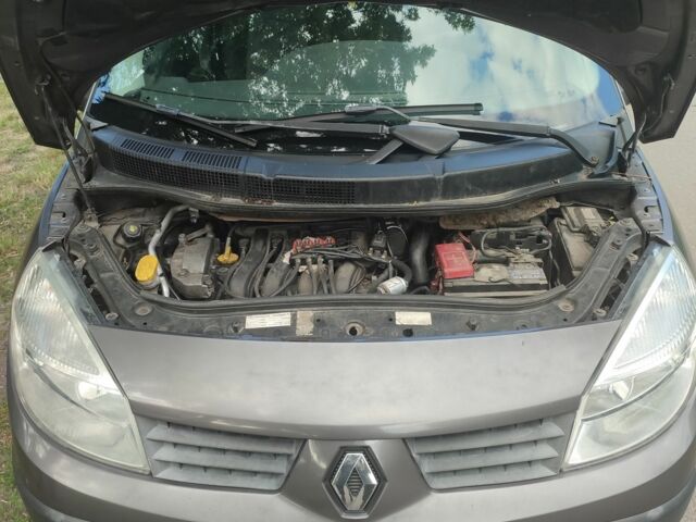 Сірий Рено Сценік II, об'ємом двигуна 1.6 л та пробігом 360 тис. км за 4500 $, фото 3 на Automoto.ua