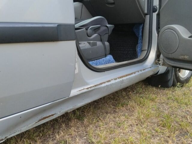 Серый Рено Сценик II, объемом двигателя 1.6 л и пробегом 180 тыс. км за 3500 $, фото 8 на Automoto.ua