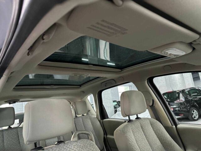 Серый Рено Сценик II, объемом двигателя 1.6 л и пробегом 175 тыс. км за 5699 $, фото 16 на Automoto.ua